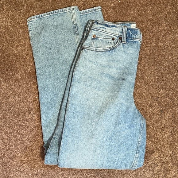 EUC Abercrombie & Fitch Light Denim Jeans The 90’s Straight Ultra High Rise - Picture 5 of 16